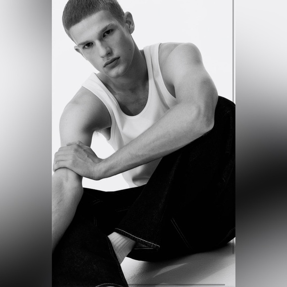 H&M Loose Fit “ barrel denim jeans - Picture 5 of 6